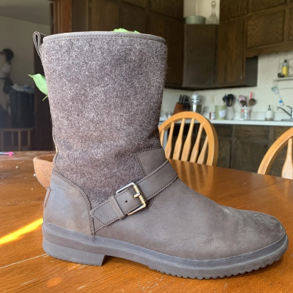 Ugg Australia Robbie Wool lined Waterproof leather boots